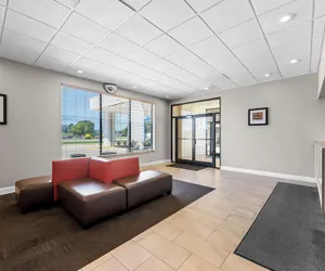 Photo 4 - Americas Best Value Inn Hamilton