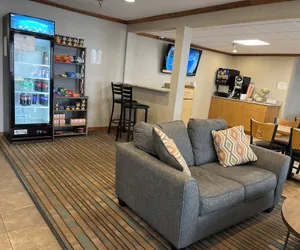 Photo 5 - Quality Inn Arena