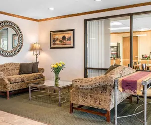 Photo 4 - Quality Inn Arena