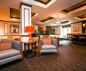 Photo 2 - The Dunhill Hotel