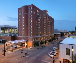 Photo 2 - President Abraham Lincoln Springfield - DoubleTree by Hilton