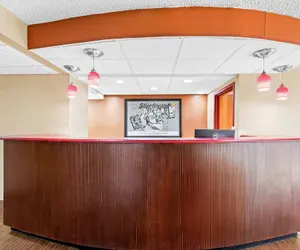 Photo 3 - Super 8 by Wyndham Sturtevant/Racine