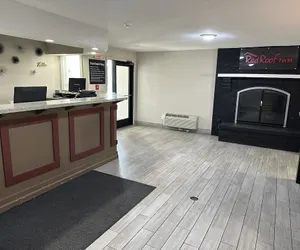 Photo 3 - Red Roof Inn & Suites Marysville