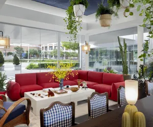 Photo 4 - Graduate by Hilton Dallas