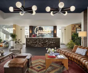 Photo 3 - Graduate by Hilton Dallas