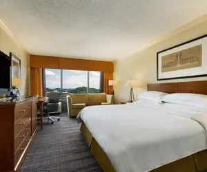 Photo 5 - Hilton Knoxville
