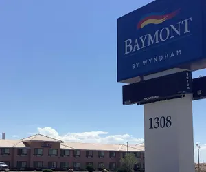 Photo 2 - Baymont Inn & Suites by Wyndham