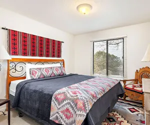 Photo 4 - Fort Marcy Hotel Suites by All Seasons Resort Lodging