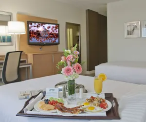 Photo 5 - Holiday Inn Washington-Central/White House by IHG