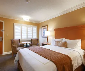 Photo 5 - SFO El Rancho Inn SureStay Collection by Best Western
