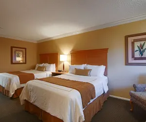 Photo 3 - SFO El Rancho Inn SureStay Collection by Best Western