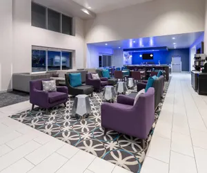 Photo 4 - La Quinta Inn by Wyndham Fort Collins