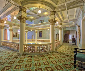 Photo 2 - Menger Hotel