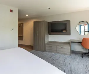 Photo 4 - Holiday Inn Express Bellingham by IHG