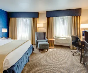 Photo 4 - Holiday Inn Express Bellingham by IHG