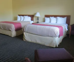 Photo 4 - Travelodge by Wyndham Stratton