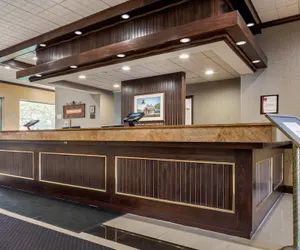 Photo 5 - Clarion Hotel Conference Center on Lake Erie