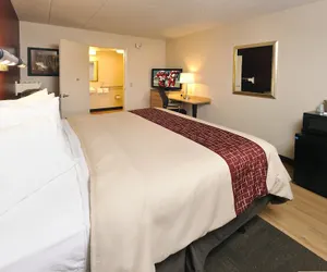 Photo 5 - Red Roof Inn Lexington South