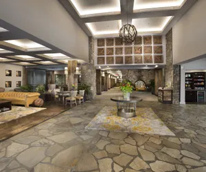 Photo 3 - Crowne Plaza Resort Asheville by IHG