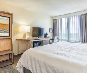 Photo 4 - Holiday Inn Miami - International Airport by IHG