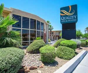 Photo 2 - Quality Inn & Suites Phoenix NW - Sun City
