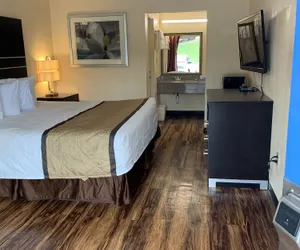 Photo 5 - Country Hearth Inn & Suites Cartersville