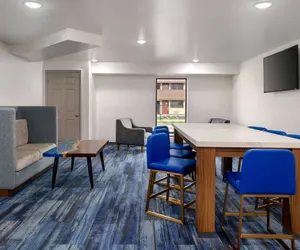 Photo 5 - La Quinta Inn by Wyndham Columbus Airport Area