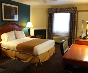 Photo 4 - Holiday Inn Express Mackinaw City, an IHG Hotel