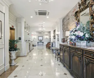 Photo 4 - French Market Inn