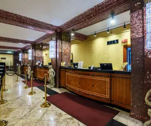 Photo 4 - Congress Plaza Hotel