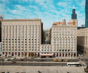 Photo 2 - Congress Plaza Hotel