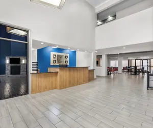 Photo 5 - Comfort Suites London South