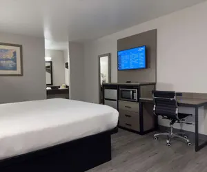 Photo 4 - Americas Best Value Inn Austin University