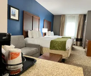 Photo 5 - Comfort Suites Louisville East