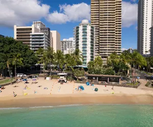 Photo 2 - Aston Waikiki Circle Hotel