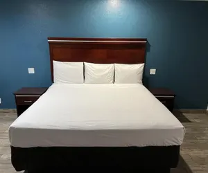 Photo 4 - Super 8 by Wyndham Mesa Downtown Near Convention Center
