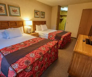 Photo 3 - Wedgewood Resort