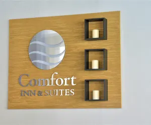 Photo 3 - Comfort Inn & Suites Beaverton - Portland West