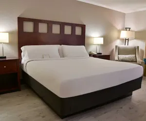 Photo 2 - Wyndham Garden Summerville