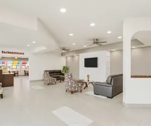 Photo 5 - Clarion Inn Salt Lake City Airport