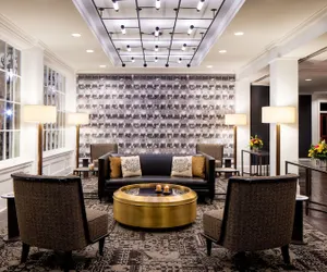 Photo 3 - Holiday Inn FRENCH QUARTER-CHATEAU LEMOYNE by IHG