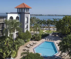 Photo 2 - Courtyard by Marriott Bradenton Sarasota Riverfront