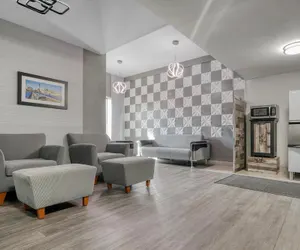 Photo 4 - Best Western The Inn At Rochester Airport