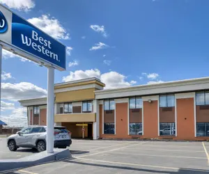 Photo 2 - Best Western The Inn At Rochester Airport