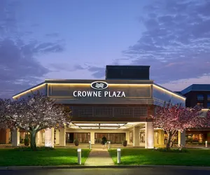 Photo 2 - Crowne Plaza Providence-Warwick Airport, an IHG Hotel