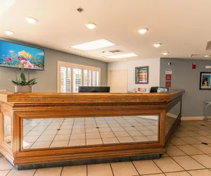 Photo 3 - Governors Inn Hotel