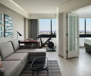 Photo 2 - Washington Dulles Marriott Suites