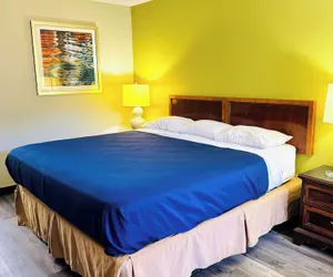 Photo 3 - Newnan Lodge