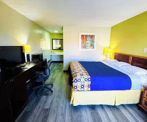 Photo 5 - Newnan Lodge