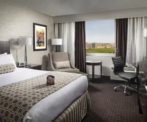 Photo 5 - Crowne Plaza Phoenix Airport - PHX by IHG